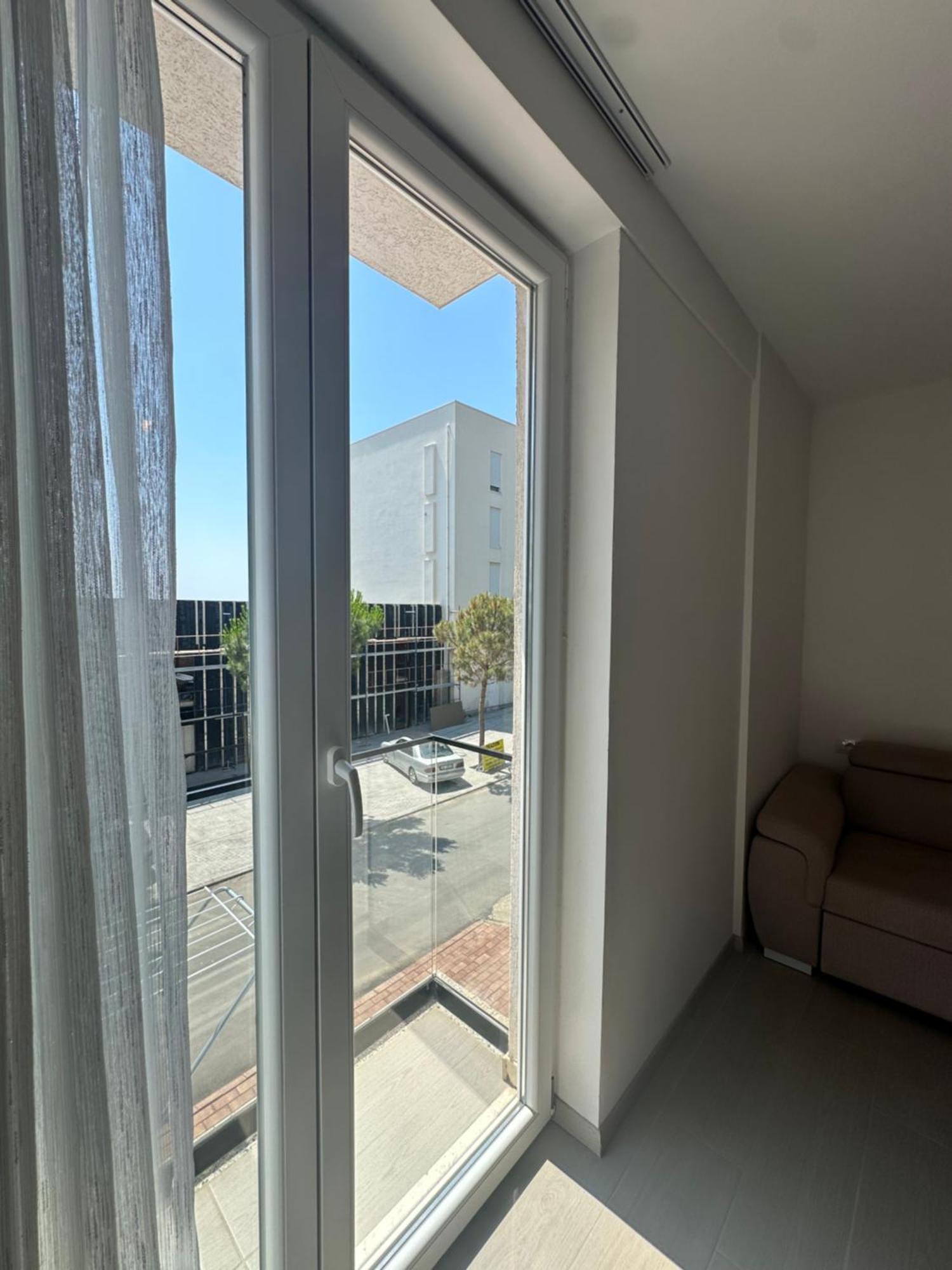 Hotel Serenity In *