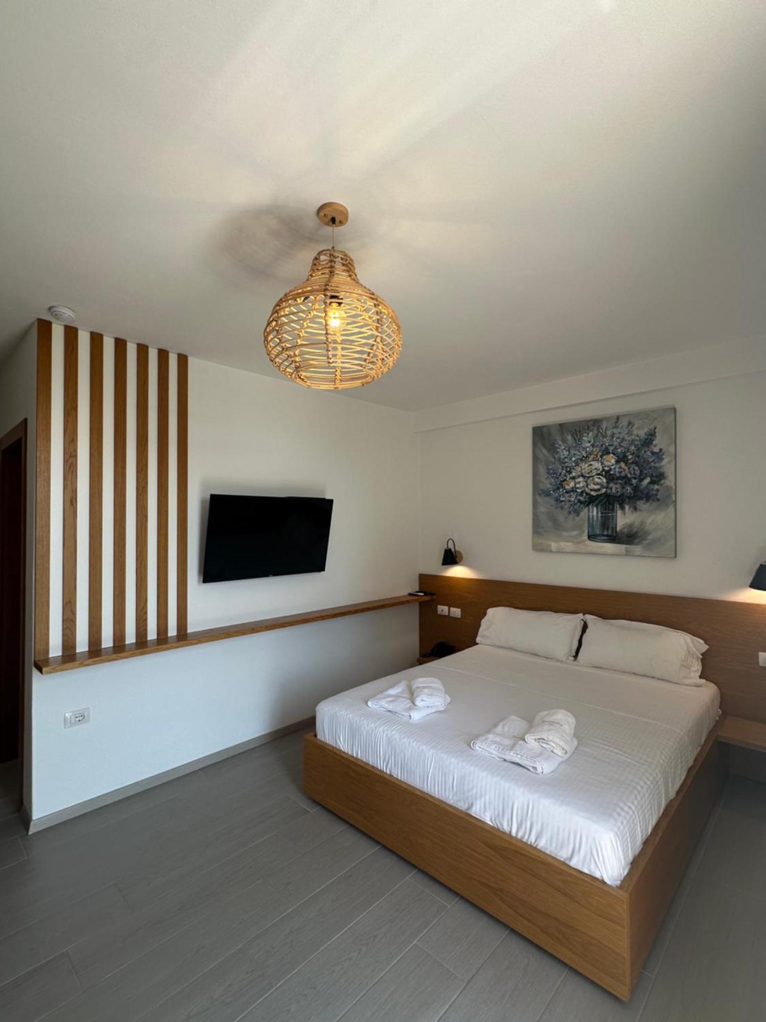 Serenity In Hotel *
